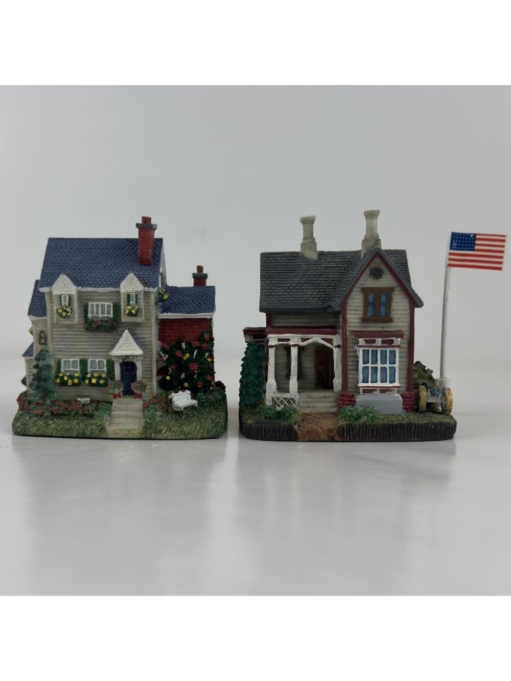 Vtg 1999 Liberty Falls Miniature Village Stern House General Miles Home USA Flag